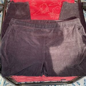 Lands’End Woman’s Petite Sport Knit high rise Corduroy Legging